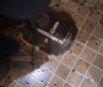 金台卫生间漏水维修公司为您分享下卫生间渗水如何处理及注意事项